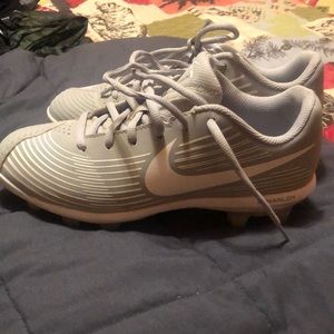 Nike softball cleats